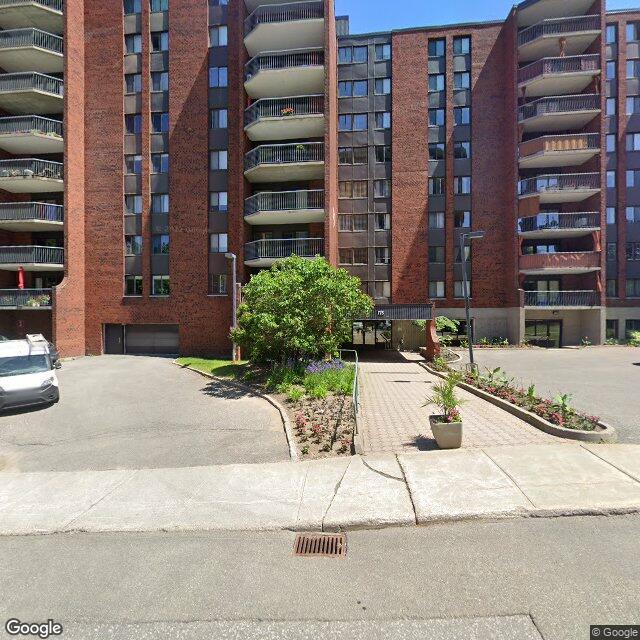 112-775 Av. Murray