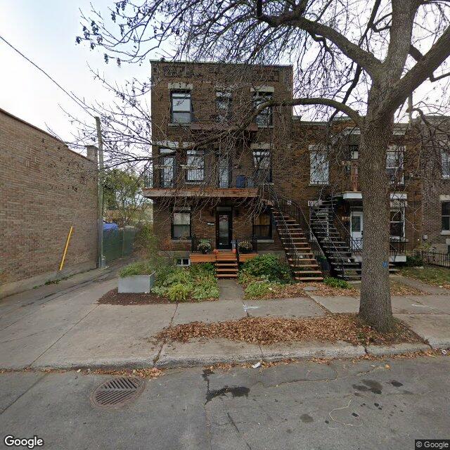 1818 Rue Le Caron