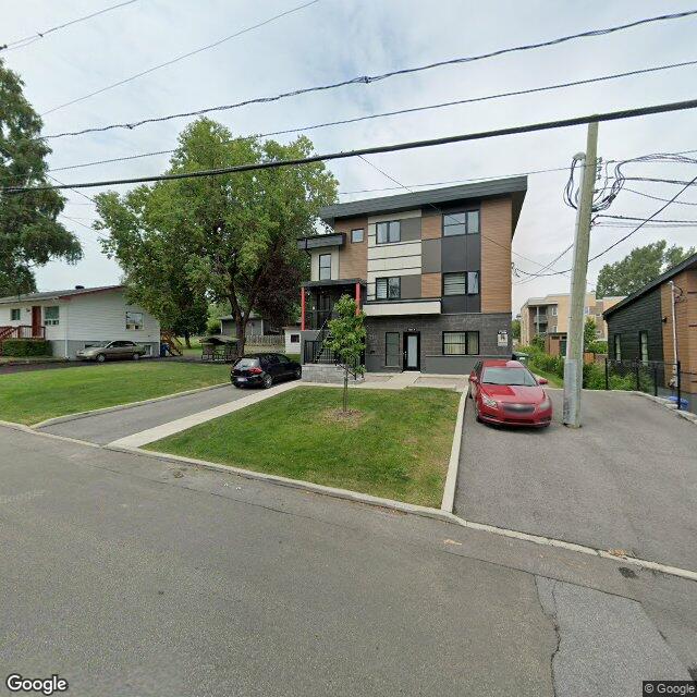 1934 Av. de la Famille
