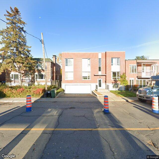 202-2489 Rue Tillemont