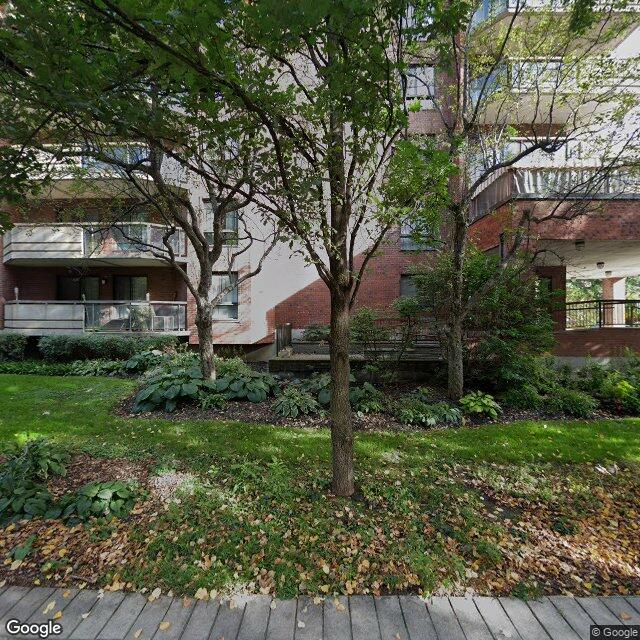 203-525 rue Lucien-L'Allier