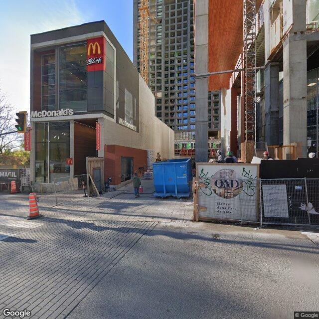 2302-1020 Rue de la Montagne