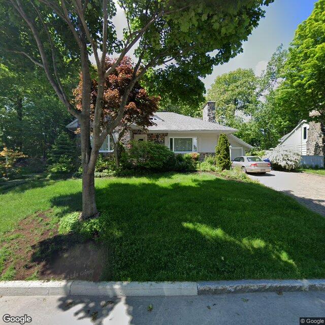 2430 Rue Noury