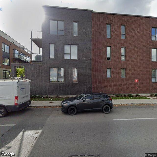 301-10228 Boul. St-Laurent