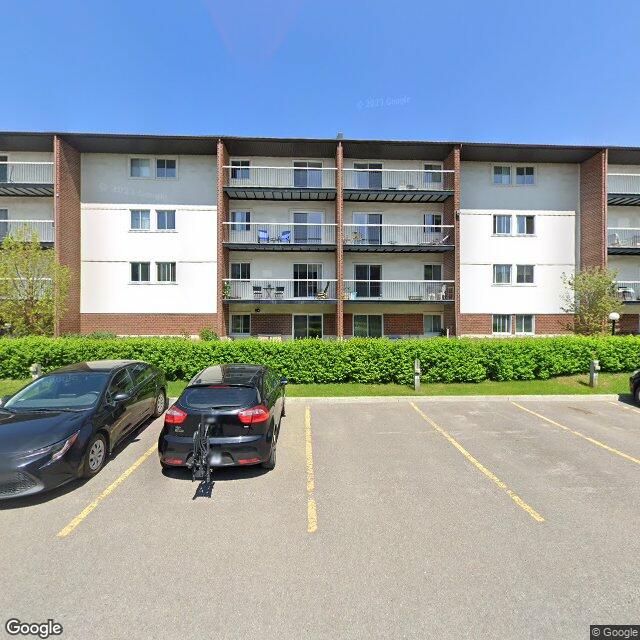 402-3220 Rue France-Prime