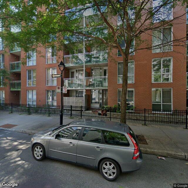 414-88 Rue Charlotte