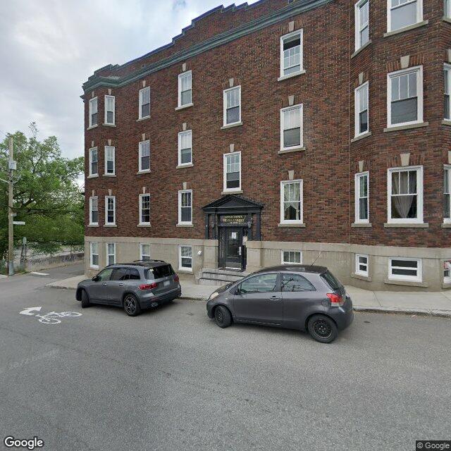 6-895 Av. De Bourlamaque