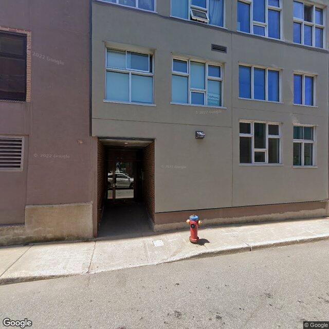 600 274 Rue du Parvis