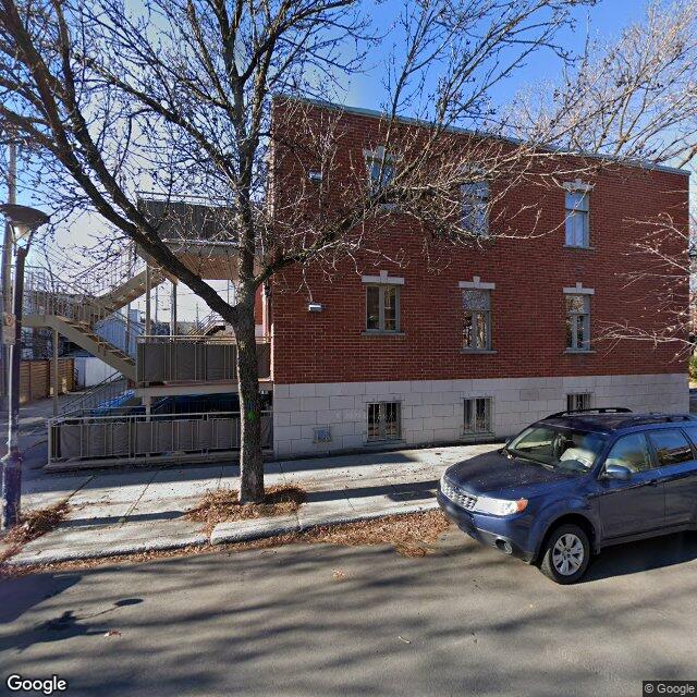 8502 Av. De Chateaubriand