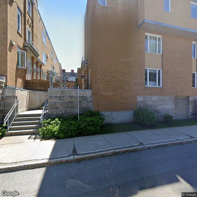 919 - 9 Av. des Érables